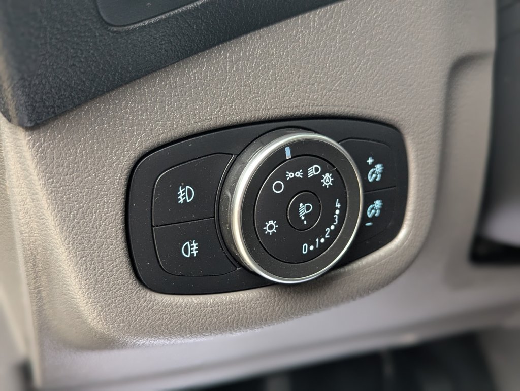 MIDCar coches ocasión Madrid Ford Grand Tourneo Connect 5 / 7 Plazas Turismo IVA y Garantía Incl Nacional Etiqueta C