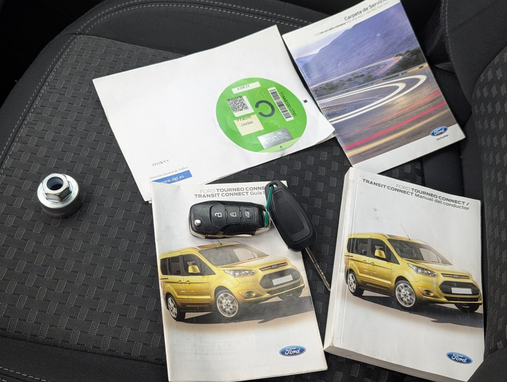 MIDCar coches ocasión Madrid Ford Grand Tourneo Connect 5 / 7 Plazas Turismo IVA y Garantía Incl Nacional Etiqueta C