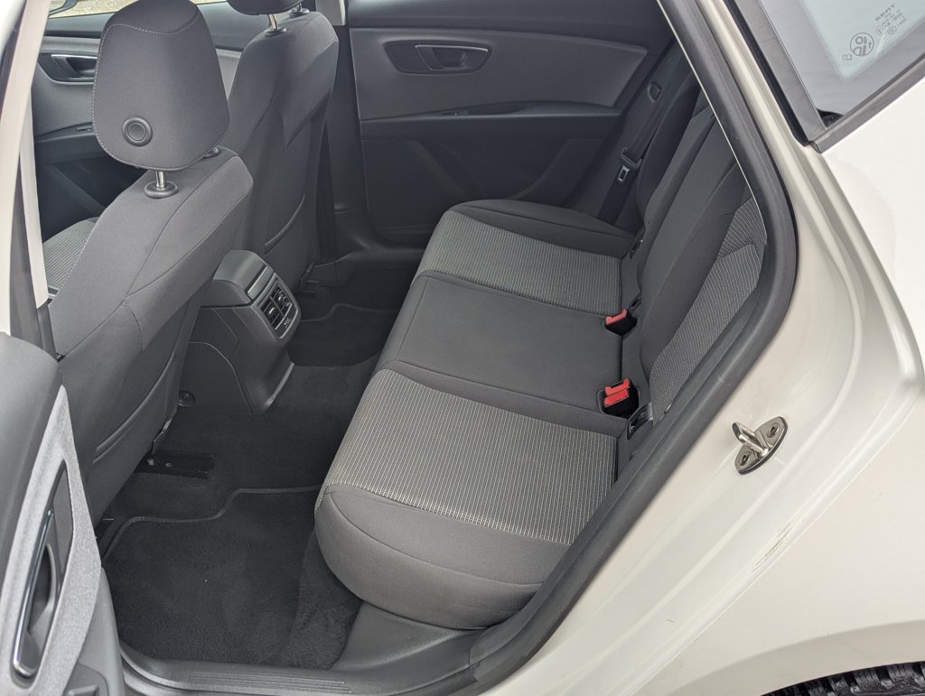 MIDCar coches ocasión Madrid Seat Leon 1.4 TGI GNC  Style 110Cv, 5 Puertas, Etiqueta medioambiental ECO