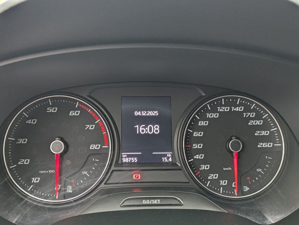 MIDCar coches ocasión Madrid Seat Leon 1.4 TGI GNC  Style 110Cv, 5 Puertas, Etiqueta medioambiental ECO