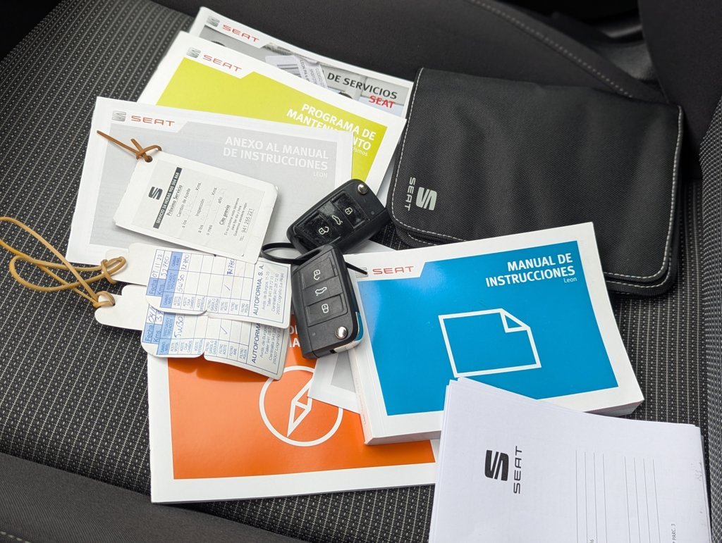 MIDCar coches ocasión Madrid Seat Leon 1.4 TGI GNC  Style 110Cv, 5 Puertas, Etiqueta medioambiental ECO