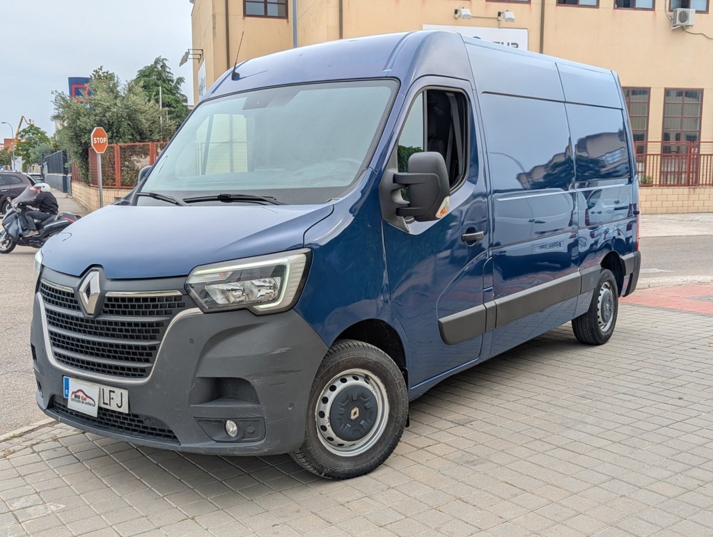 MIDCar coches ocasión Madrid Renault Master 2.3dCi Furgón T L2H2 3500 B dCi E 132kW BVR Automático Etiqueta C IVA y Garantía Incl
