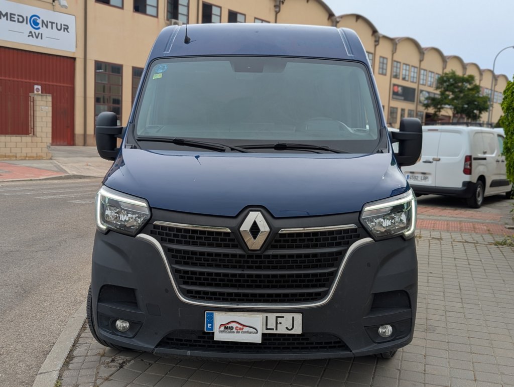 MIDCar coches ocasión Madrid Renault Master 2.3dCi Furgón T L2H2 3500 B dCi E 132kW BVR Automático Etiqueta C IVA y Garantía Incl