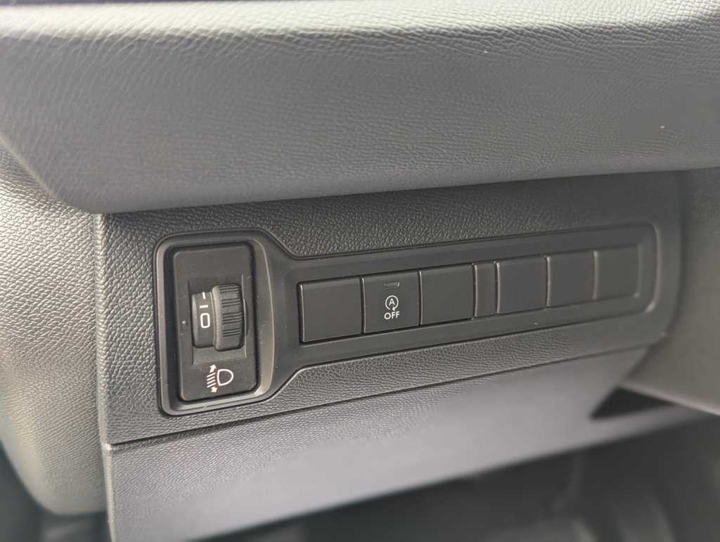 MIDCar coches ocasión Madrid Peugeot 308 Allure BlueHdi Auto S&S EAT8 130Cv Nacional Etiqueta Medioambiental C Garantía e IVA Incl