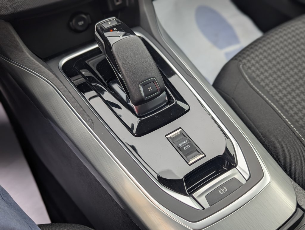 MIDCar coches ocasión Madrid Peugeot 308 Allure BlueHdi Auto S&S EAT8 130Cv Nacional Etiqueta Medioambiental C Garantía e IVA Incl