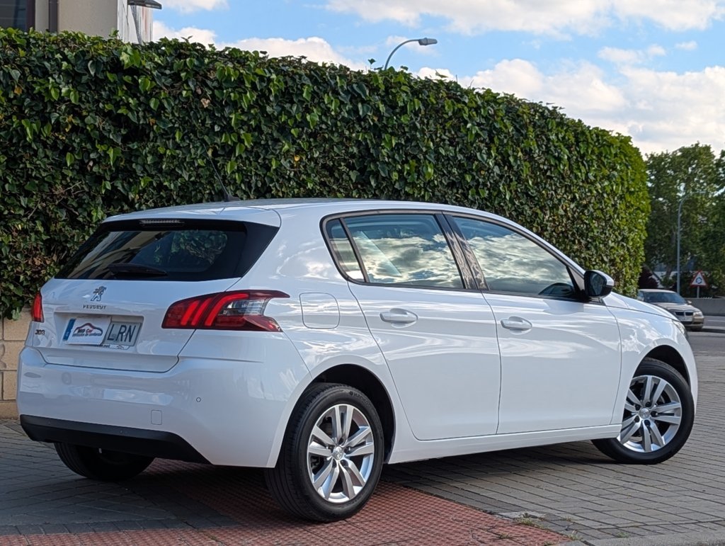 MIDCar coches ocasión Madrid Peugeot 308 Allure BlueHdi Auto S&S EAT8 130Cv Nacional Etiqueta Medioambiental C Garantía e IVA Incl