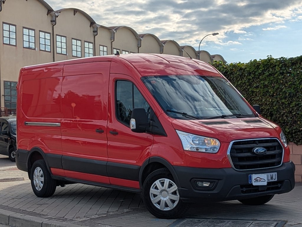 MIDCar coches ocasión Madrid Ford Transit 2.0Tdci L3H2 Van Trend FWD furgón Delantera Nacional IVA y Garantía Inc