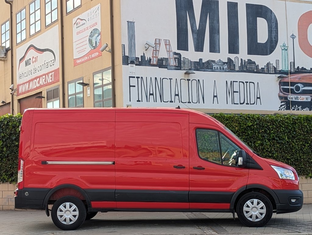 MIDCar coches ocasión Madrid Ford Transit 2.0Tdci L3H2 Van Trend FWD furgón Delantera Nacional IVA y Garantía Inc