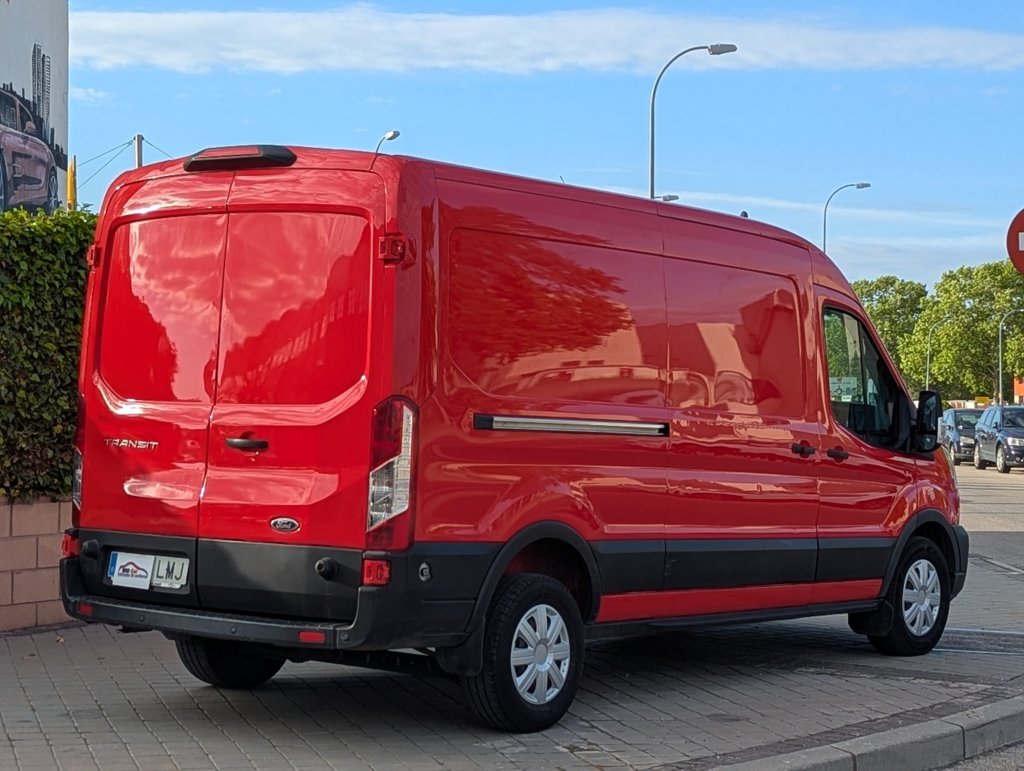 MIDCar coches ocasión Madrid Ford Transit 2.0Tdci L3H2 Van Trend FWD furgón Delantera Nacional IVA y Garantía Inc