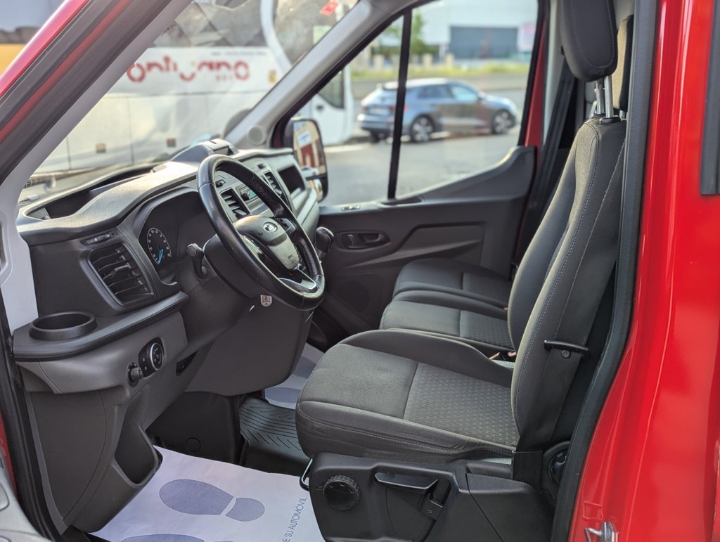 MIDCar coches ocasión Madrid Ford Transit 2.0Tdci L3H2 Van Trend FWD furgón Delantera Nacional IVA y Garantía Inc