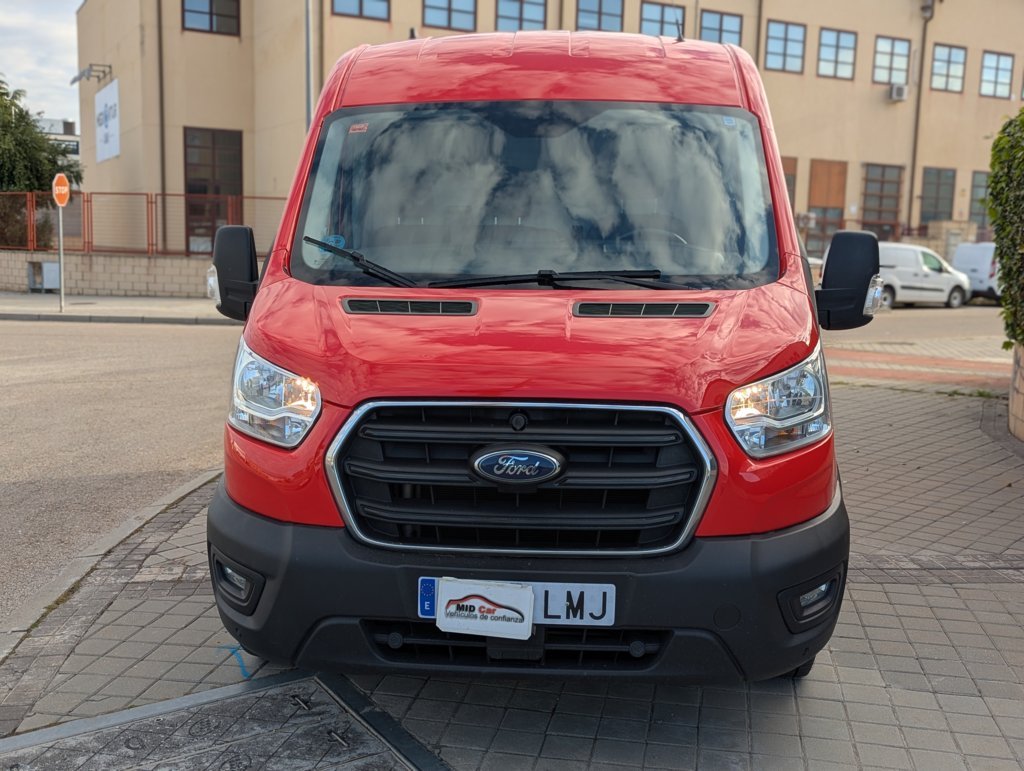 MIDCar coches ocasión Madrid Ford Transit 2.0Tdci L3H2 Van Trend FWD furgón Delantera Nacional IVA y Garantía Inc