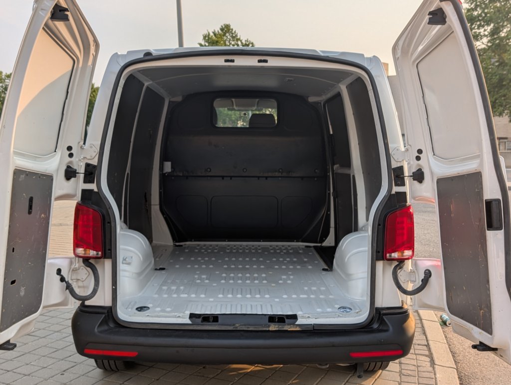 MIDCar coches ocasión Madrid Volkswagen Transporter Pro 2.0TDI 110Cv BMT Furgón Etiqueta C IVA y Garantía Incl