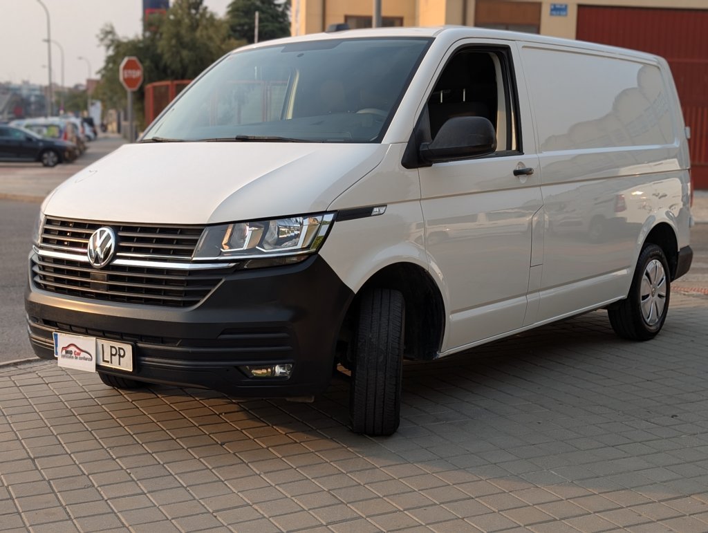 MIDCar coches ocasión Madrid Volkswagen Transporter Pro 2.0TDI 110Cv BMT Furgón Etiqueta C IVA y Garantía Incl