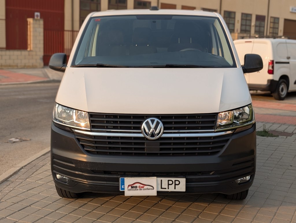 MIDCar coches ocasión Madrid Volkswagen Transporter Pro 2.0TDI 110Cv BMT Furgón Etiqueta C IVA y Garantía Incl