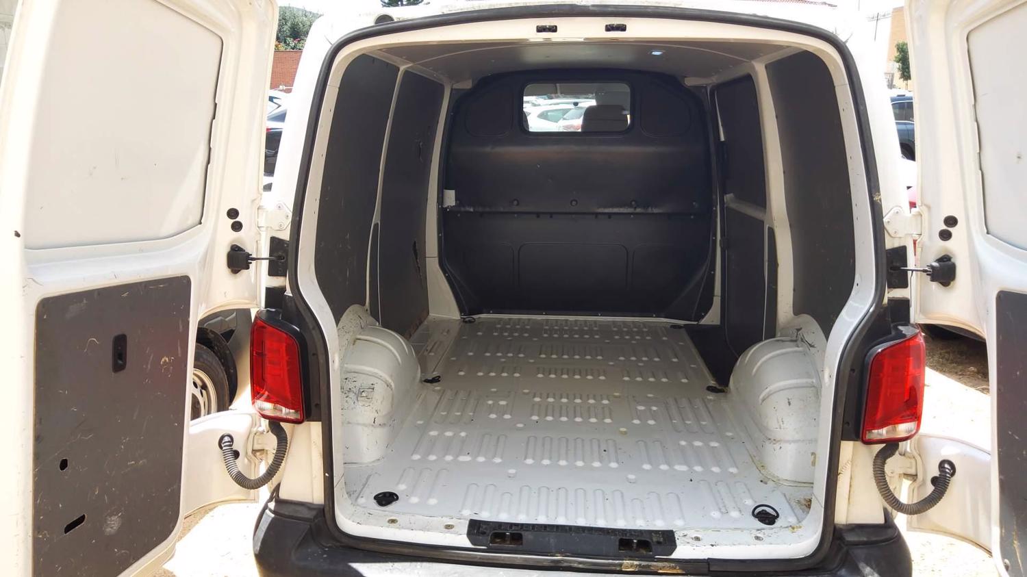 MIDCar coches ocasión Madrid Volkswagen Transporter Pro 2.0TDI 110Cv BMT Furgón Etiqueta C IVA y Garantía Incl