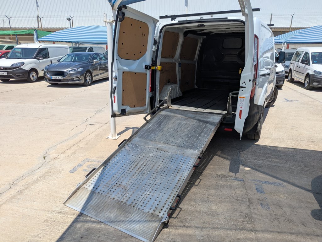MIDCar coches ocasión Madrid Ford Transit Custom 2.0 TDCI  300, Tracción delantera, Etiqueta medioambiental C, con trampilla