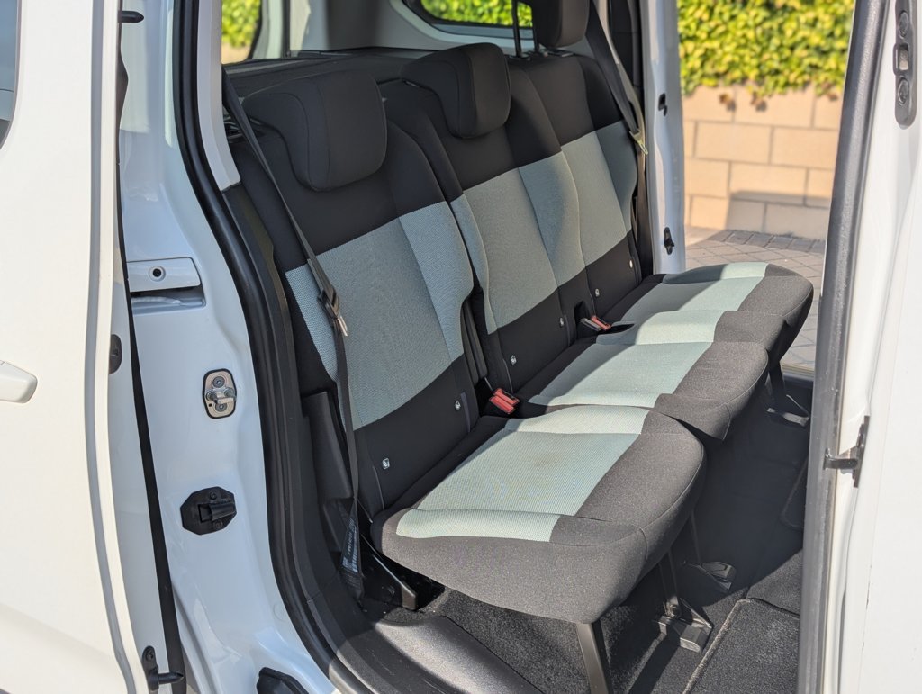 MIDCar coches ocasión Madrid Citroen Berlingo Talla M 1.5 BlueHDi 100 S&S FEEL monovolumen IVA y Garantía Inc Etiqueta Medioambiental C