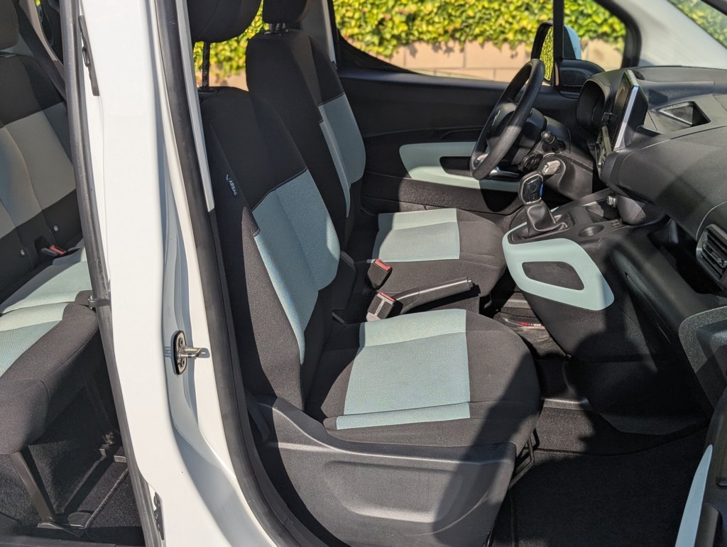 MIDCar coches ocasión Madrid Citroen Berlingo Talla M 1.5 BlueHDi 100 S&S FEEL monovolumen IVA y Garantía Inc Etiqueta Medioambiental C