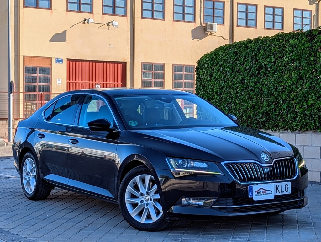 MIDCar coches ocasión Madrid Skoda Superb 1.8TSI 180Cv DSG Etiqueta C