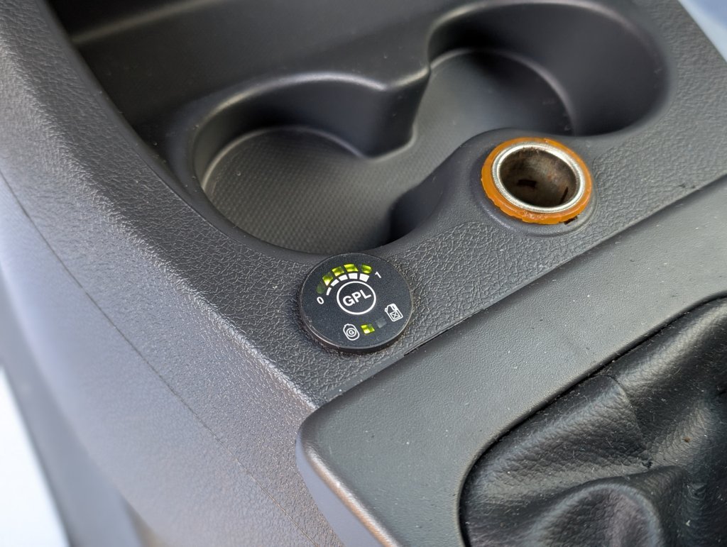 MIDCar coches ocasión Madrid Dacia Dokker Van Essential 1.6 110Cv GLP Híbrido ECO