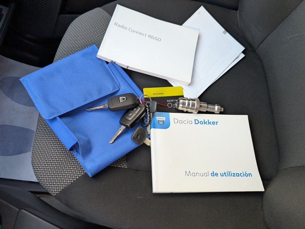 MIDCar coches ocasión Madrid Dacia Dokker Van Essential 1.6 110Cv GLP Híbrido ECO