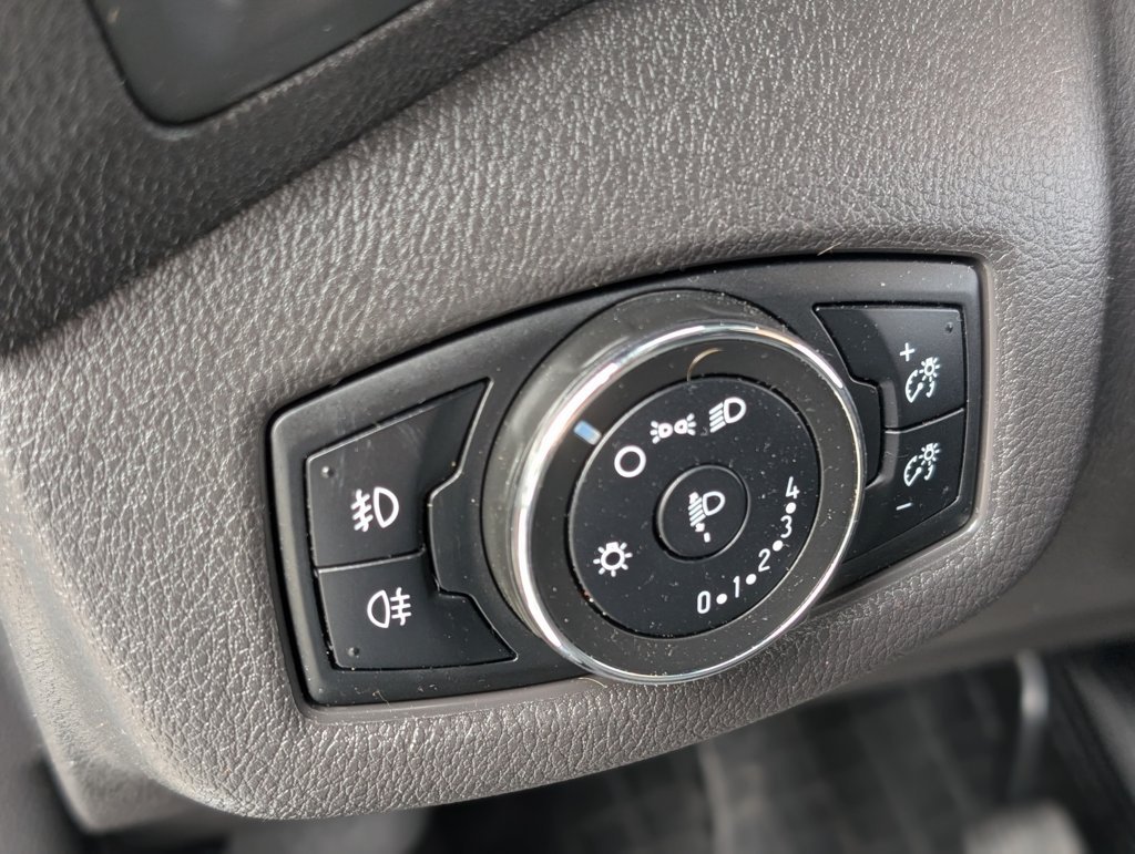 MIDCar coches ocasión Madrid Ford Transit Connect 1.5Tdci