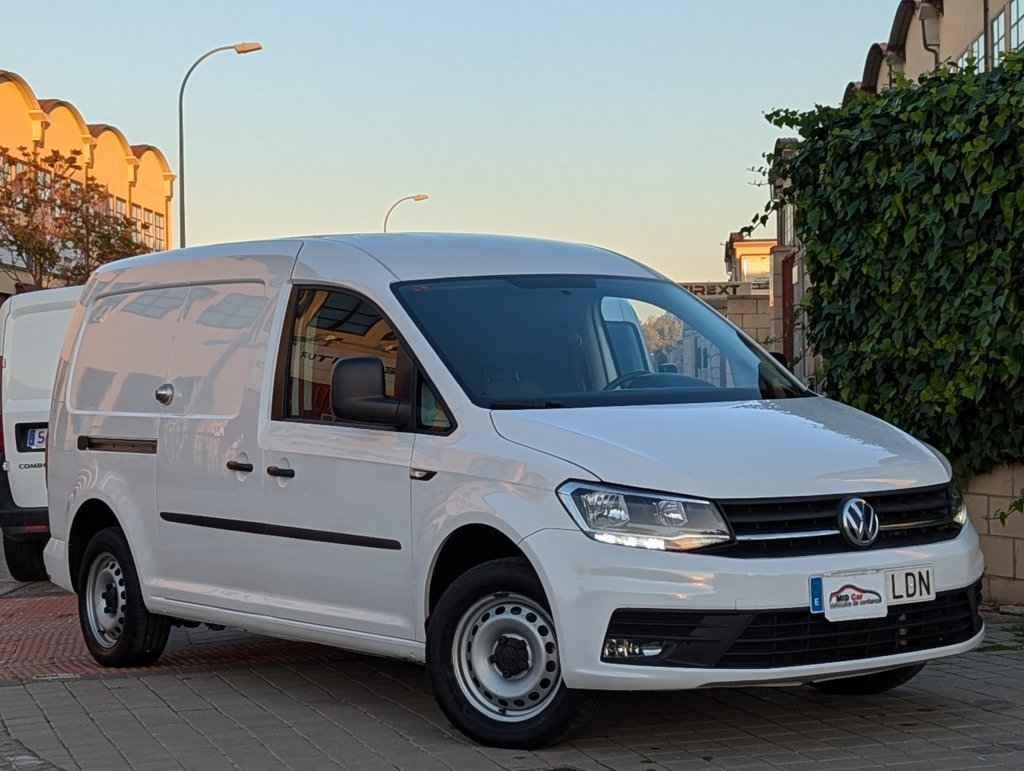 MIDCar coches ocasión Madrid Volkswagen Caddy Profesional Maxi Furgón 1.4 TGI 110Cv Etiqueta ECO Nacional IVA y Garantía Incl