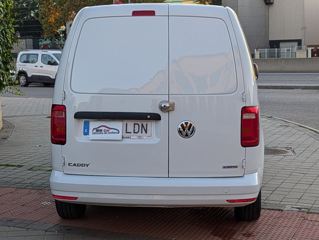 MIDCar coches ocasión Madrid Volkswagen Caddy Profesional Maxi Furgón 1.4 TGI 110Cv Etiqueta ECO Nacional IVA y Garantía Incl