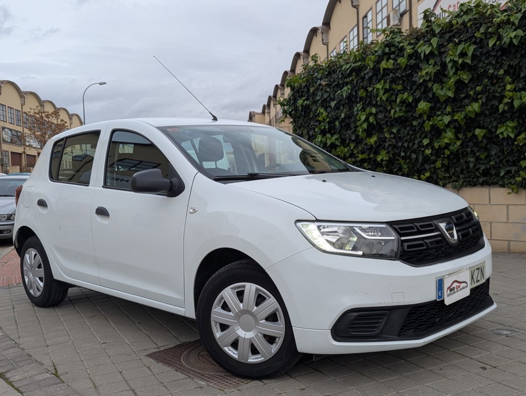 MIDCar coches ocasión Madrid Dacia Sandero Gasolina y GLP  Etiqueta medioambiental ECO IVA y Garantía Incl