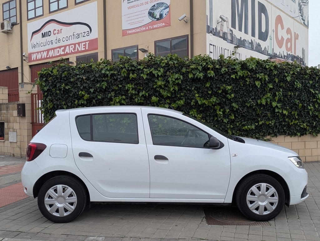 MIDCar coches ocasión Madrid Dacia Sandero Gasolina y GLP  Etiqueta medioambiental ECO IVA y Garantía Incl