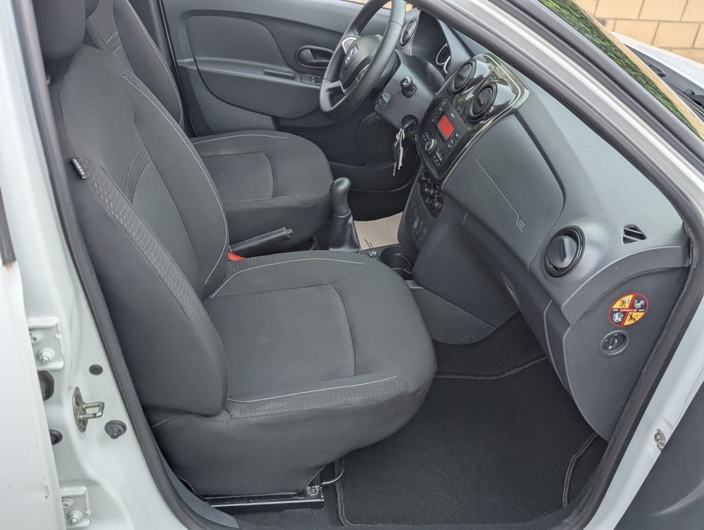 MIDCar coches ocasión Madrid Dacia Sandero Gasolina y GLP  Etiqueta medioambiental ECO IVA y Garantía Incl