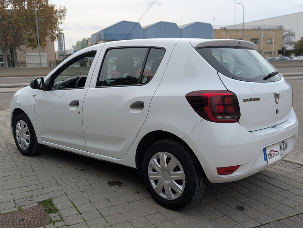 MIDCar coches ocasión Madrid Dacia Sandero Gasolina y GLP  Etiqueta medioambiental ECO IVA y Garantía Incl