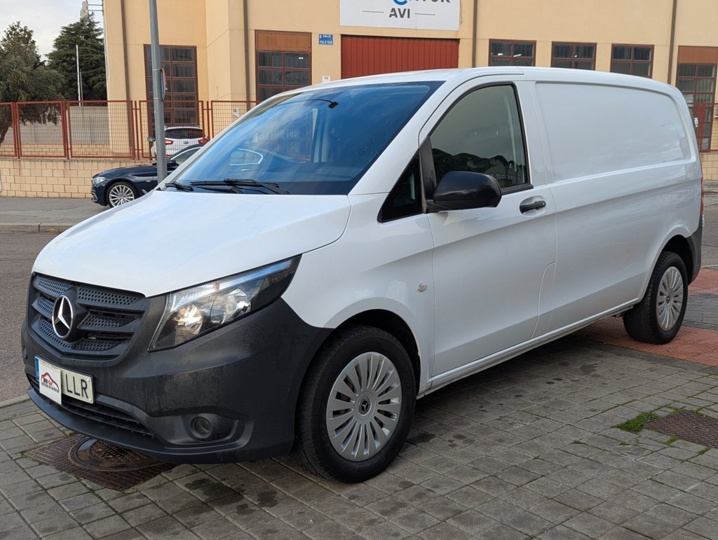 MIDCar coches ocasión Madrid Mercedes Vito 114 2.0CDI AT 136Cv  Furgón Pro compacta furgón 4x4 4P Automática