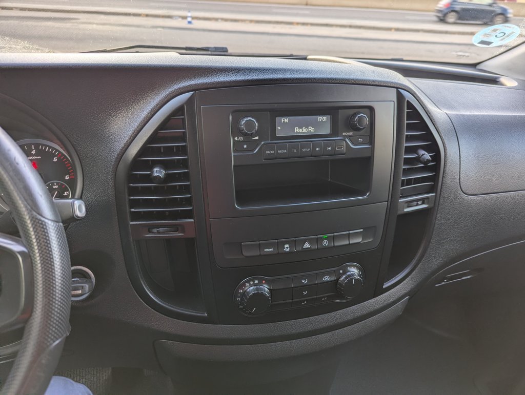 MIDCar coches ocasión Madrid Mercedes Vito 114 2.0CDI AT 136Cv  Furgón Pro compacta furgón 4x4 4P Automática