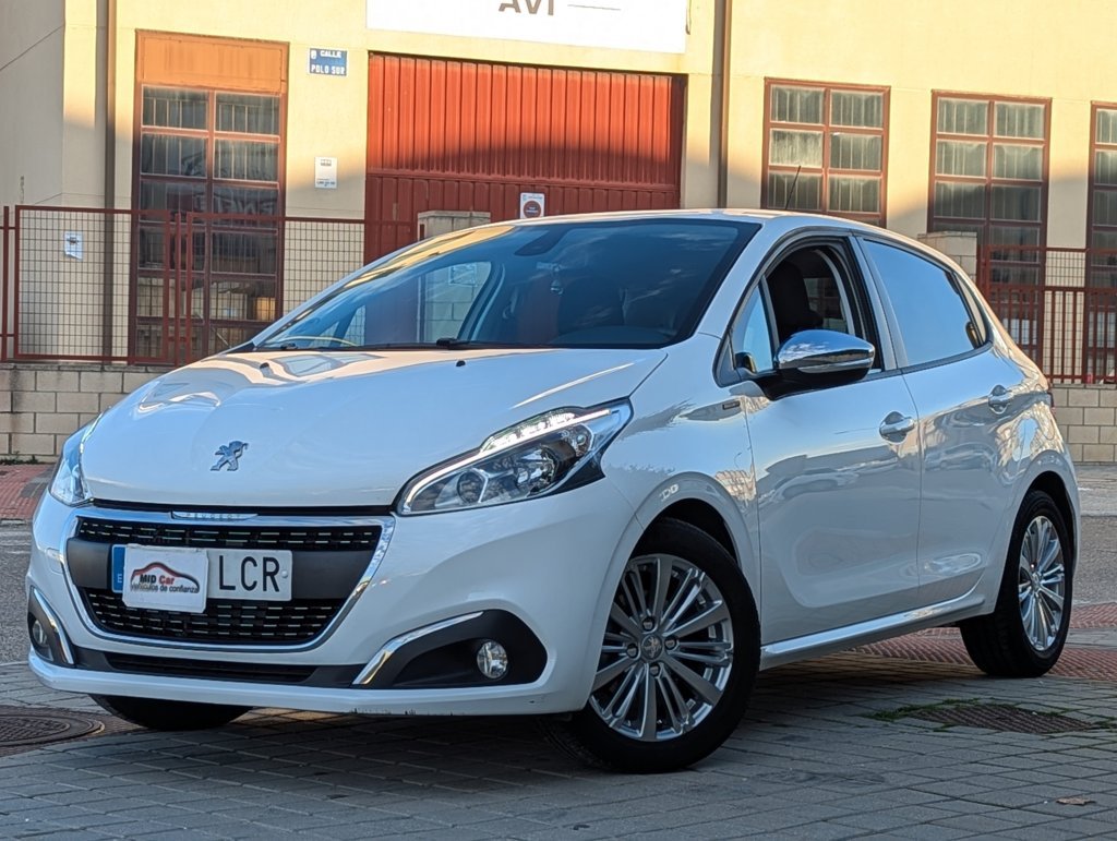 MIDCar coches ocasión Madrid Peugeot 208 Signature 1.6 Bluehdi, 100 Cv