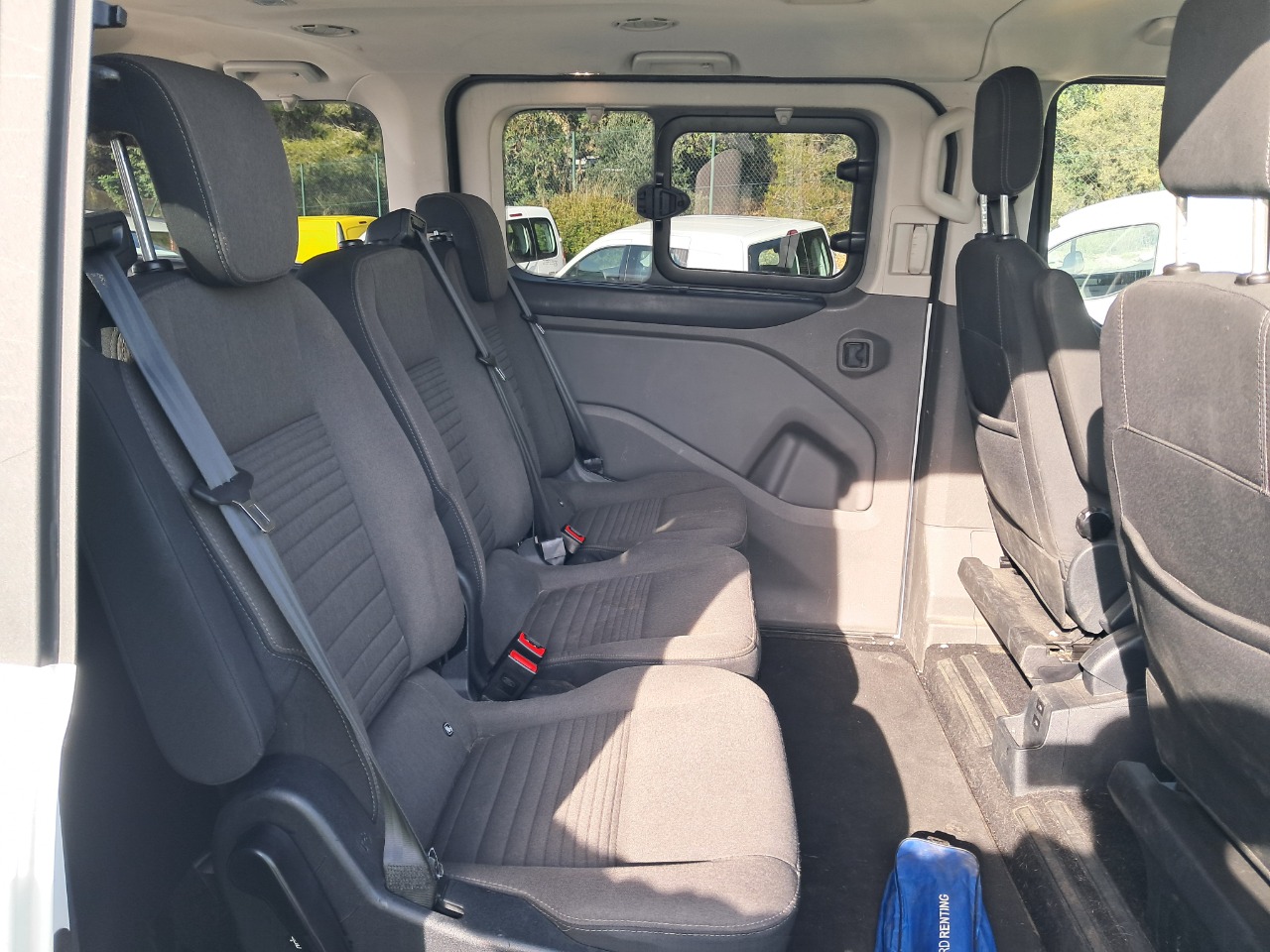 MIDCar coches ocasión Madrid Ford Tourneo Custom  2.0EcoBlue 185Cv Hybrid MHEV Titanium 8 Plazas Etiqueta medioambiental ECO IVA Garantía Incl