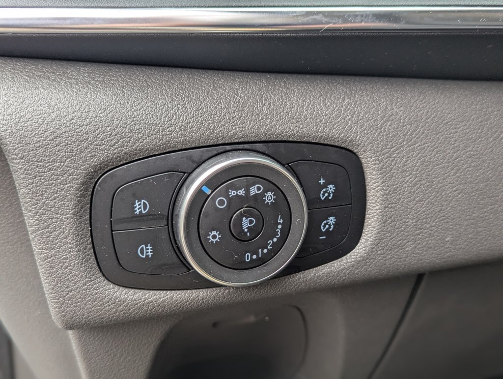 MIDCar coches ocasión Madrid Ford Tourneo Custom 2.0EcoBlue 185Cv Hybrid MHEV Titanium 8 Plazas Etiqueta medioambiental ECO IVA Garantía Incl