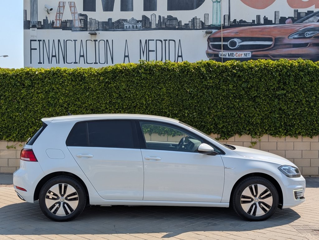 MIDCar coches ocasión Madrid Volkswagen Golf e-Golf ePower 136Cv Etiqueta Medioambiental 0 Emisiones