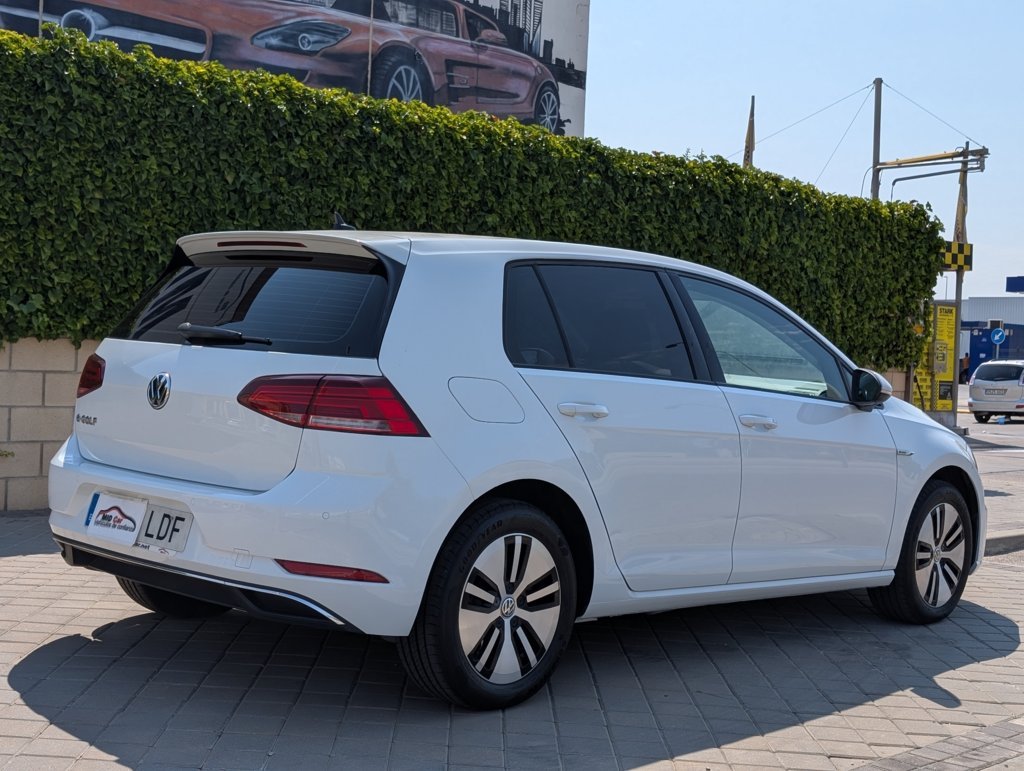 MIDCar coches ocasión Madrid Volkswagen Golf e-Golf ePower 136Cv Etiqueta Medioambiental 0 Emisiones