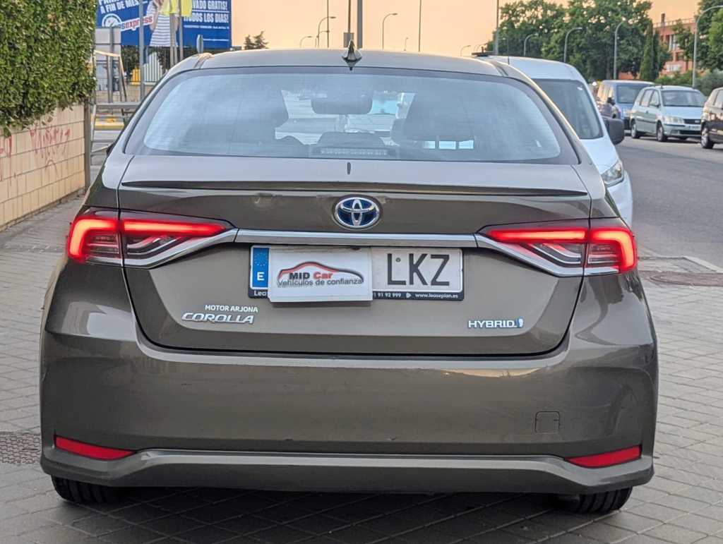 MIDCar coches ocasión Madrid Toyota Corolla 1.8 125H Hybrid Active TECH E-CVT Sedan