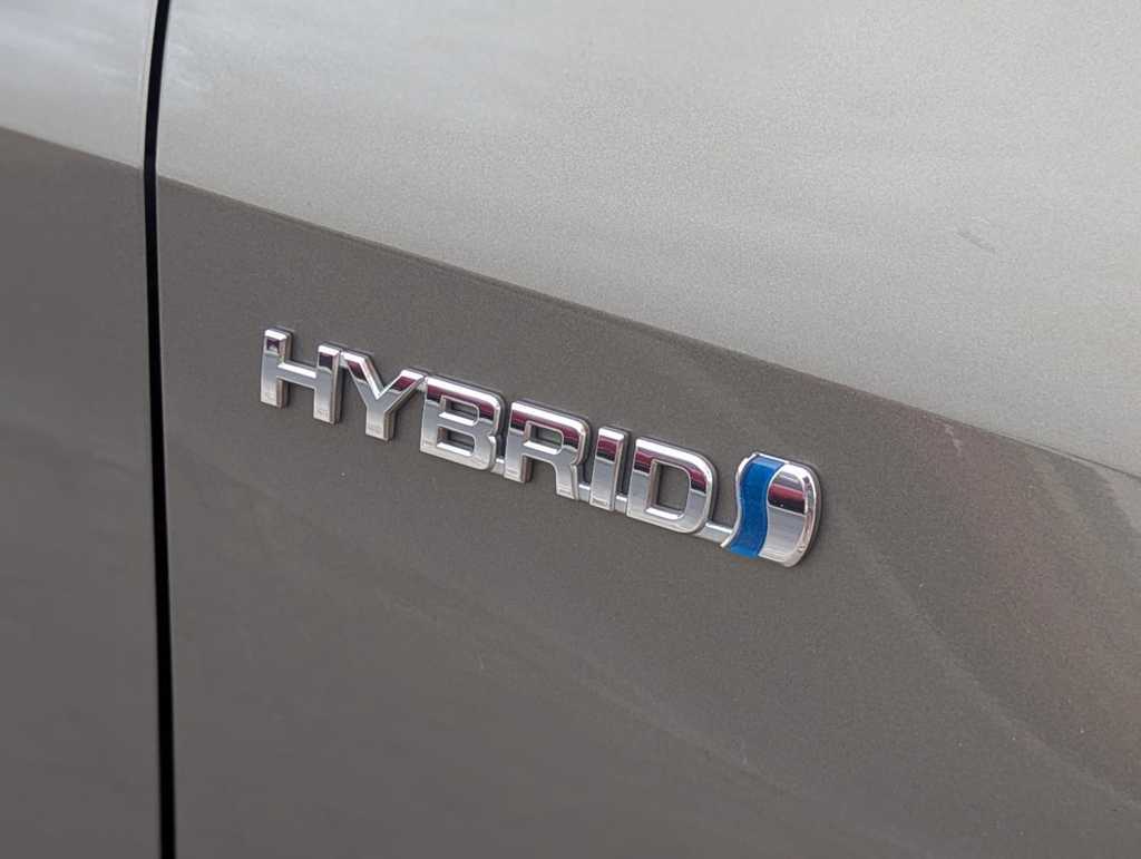 MIDCar coches ocasión Madrid Toyota Corolla 1.8 125H Hybrid Active TECH E-CVT Sedan