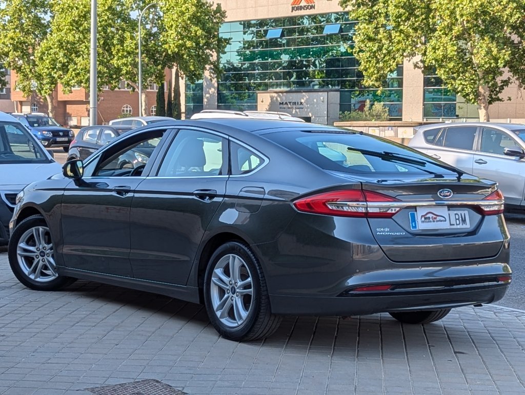 MIDCar coches ocasión Madrid Ford Mondeo Gasolina y GLP Titanium 165 Cv Etiqueta medioambiental ECO,