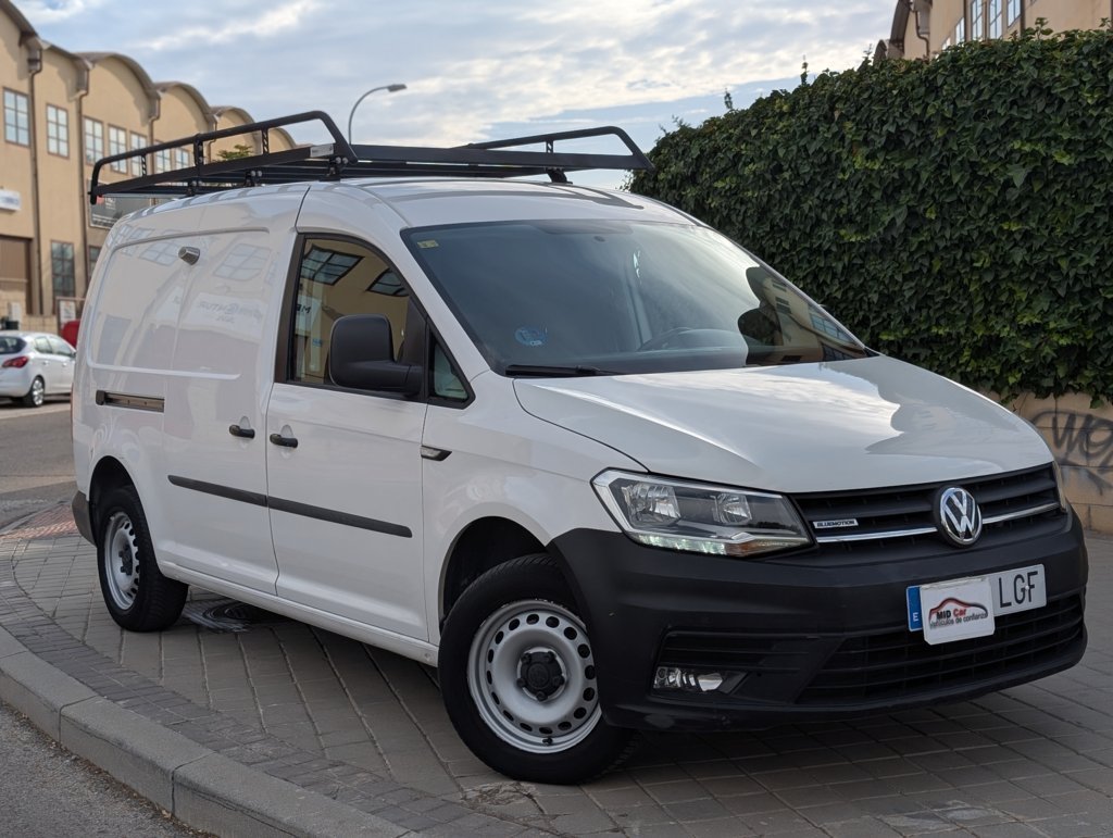 MIDCar coches ocasión Madrid Volkswagen Caddy Profesional Maxi Furgón 1.4 TGI 81kW BM 110Cv, del  13/03/2020, Etiqueta medioambiental Eco