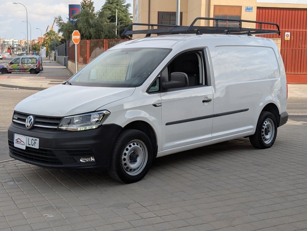 MIDCar coches ocasión Madrid Volkswagen Caddy Profesional Maxi Furgón 1.4 TGI 81kW BM 110Cv, del  13/03/2020, Etiqueta medioambiental Eco