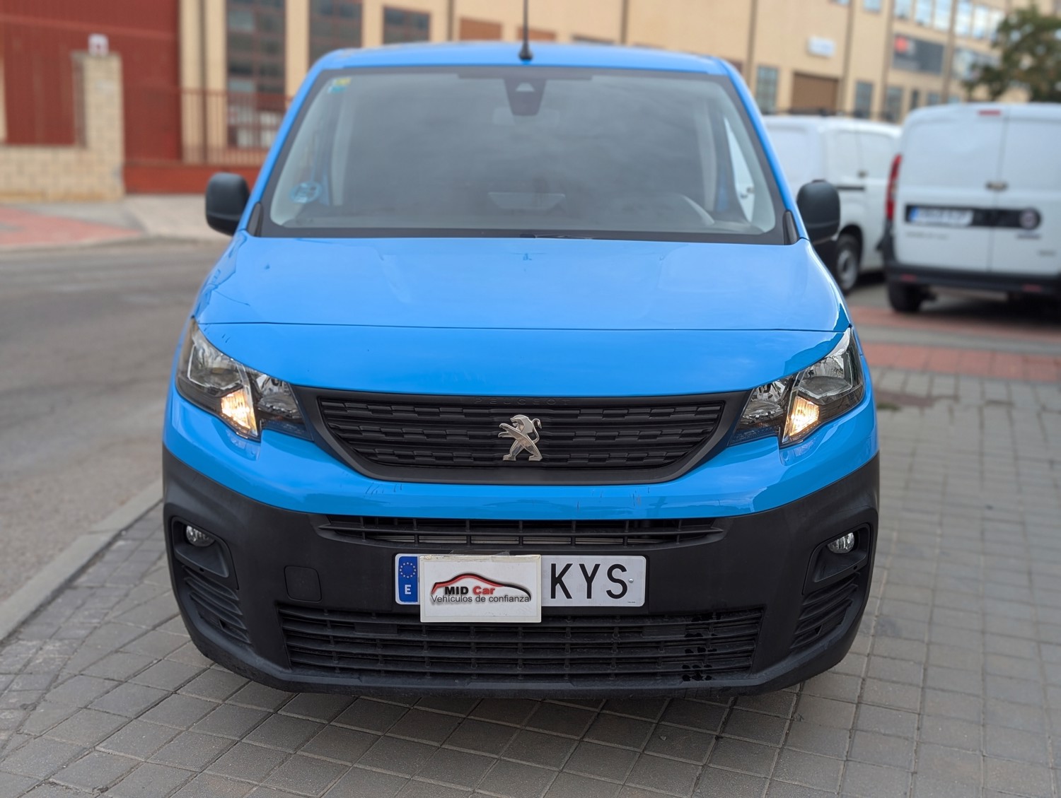 MIDCar coches ocasión Madrid Peugeot Partner Premium 1.6BlueHDI 100Cv IVA Incl Etiqueta C