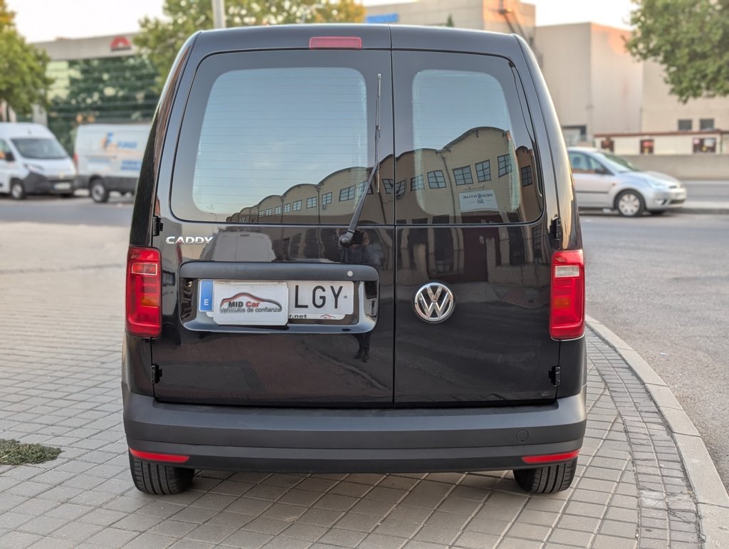MIDCar coches ocasión Madrid Volkswagen Caddy Profesional 2.0Tdi  BMT 4 Puertas 100Cv