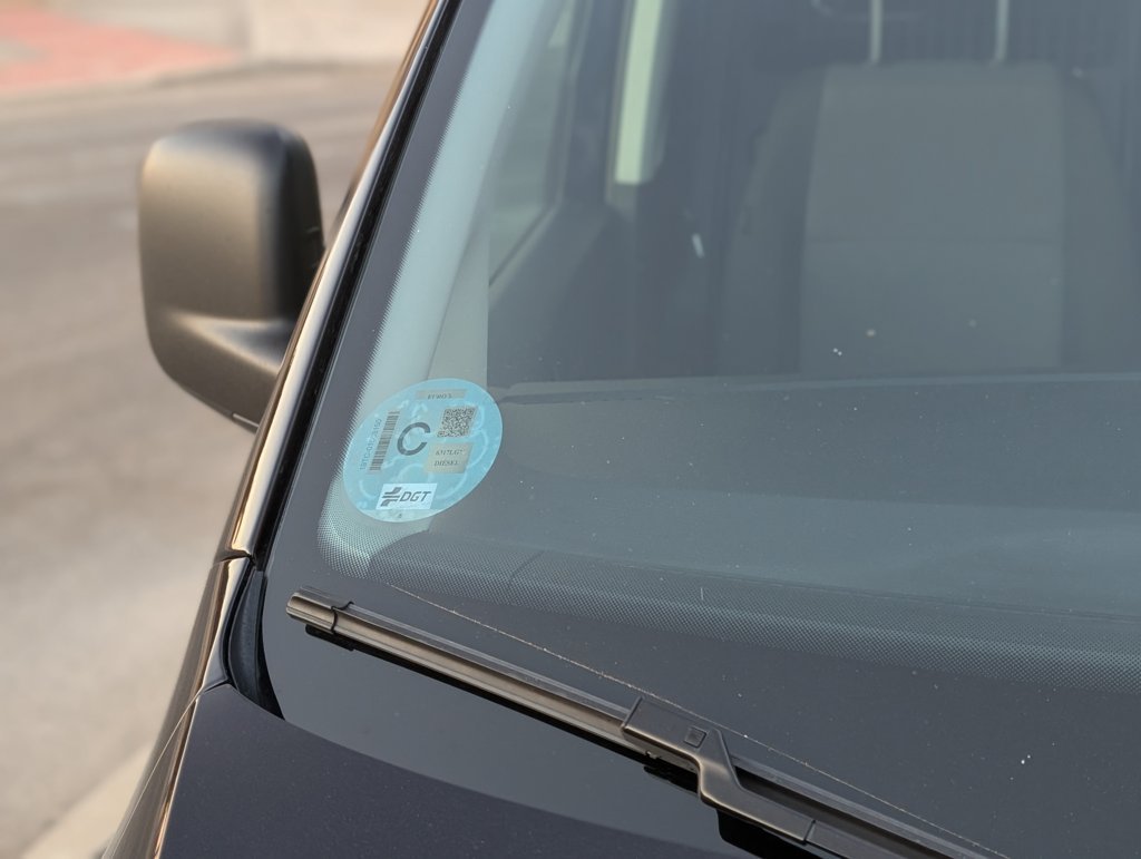 MIDCar coches ocasión Madrid Volkswagen Caddy Profesional 2.0Tdi  BMT 4 Puertas 100Cv