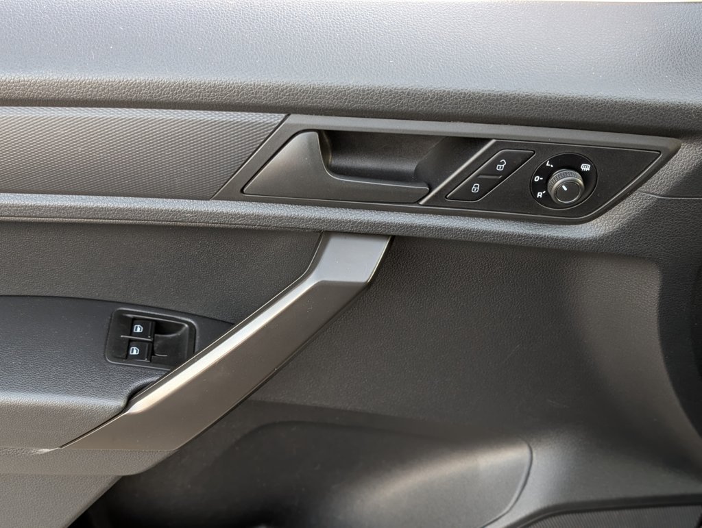 MIDCar coches ocasión Madrid Volkswagen Caddy Profesional 2.0Tdi  BMT 4 Puertas 100Cv