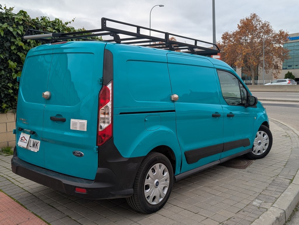 MIDCar coches ocasión Madrid Ford Transit Connect Van 1.5EcoBlue  Trend 210  S&S Trend L2,  6 Vel Etiqueta C IVA y garantía Incl
