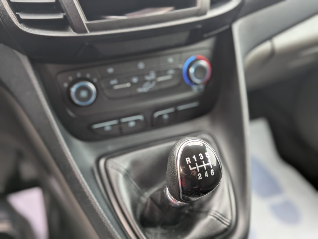 MIDCar coches ocasión Madrid Ford Transit Connect Van 1.5EcoBlue  Trend 210  S&S Trend L2,  6 Vel Etiqueta C IVA y garantía Incl